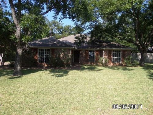 9116 Hanging Moss Dr, Granbury, TX 76049-4110