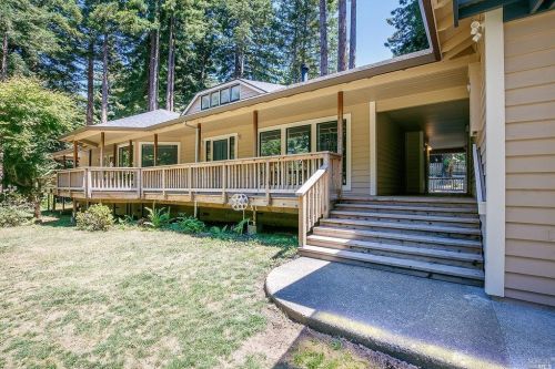 39101 Stargaze Dr, The Sea Ranch, CA 95445-8484