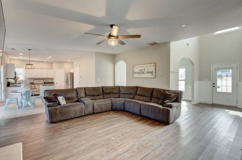 4076 Grandover Ct, Buford, GA 30519-7168