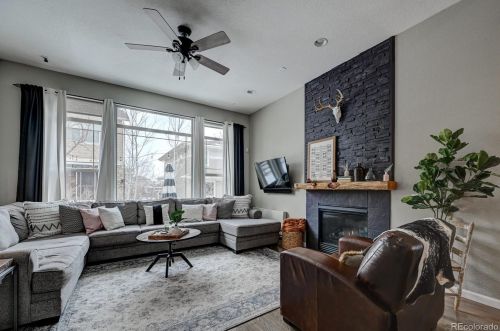 26900 Roxbury Pl, Denver CO  80016-7528 exterior