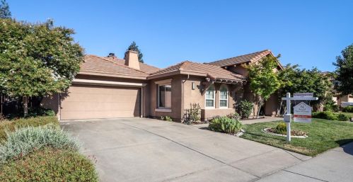 9906 Cortino Way, Elk Grove, CA 95757-3050