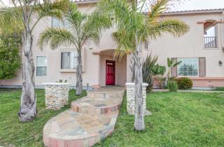994 Newington St, Salinas, CA 93906-6001
