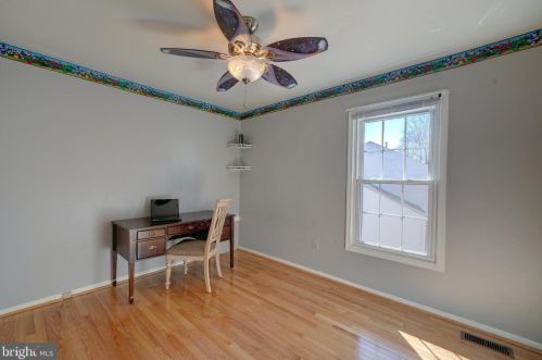 1900 Autumn Ridge Cir, Silver Spring MD 20906-5826 exterior