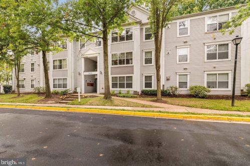 2814 Clear Shot Dr, Silver Spring MD 20906-6210 exterior