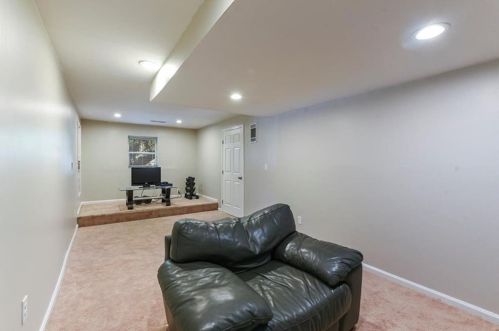 2777 Hedgewood Dr, Atlanta GA  30311-1231 exterior