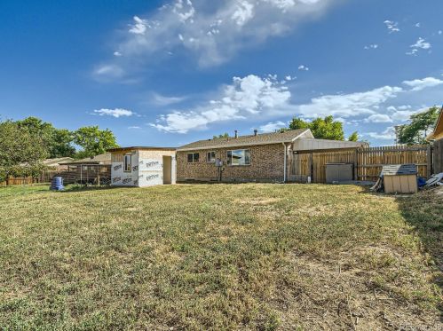 14951 Pensacola Pl, Denver CO  80239-6303 exterior