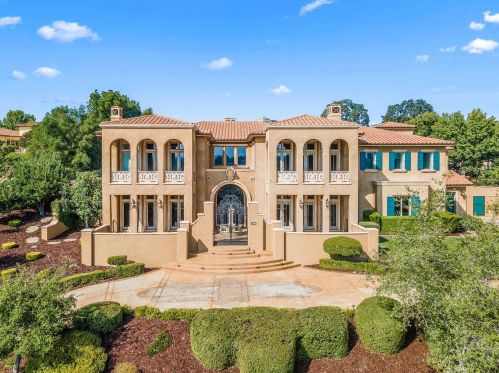 4750 Gresham Dr, Folsom CA  95762-7700 exterior