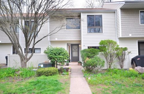 38 Currier Pl, Cheshire, CT 06410-1462