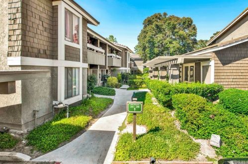 279 Streamwood, Irvine CA  92620-1966 exterior