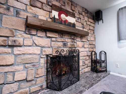 16316 Alabama Dr, Aurora CO 80017-4158 exterior