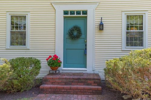11 Vine Hill Rd, Farmington, CT 06032-1809