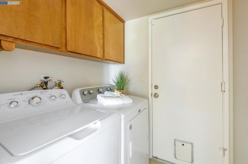 5900 Charter Oaks Dr, Hayward CA  94552-1678 exterior