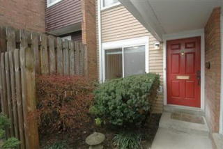 3800 Ashworth Dr, Cincinnati OH  45208-1855 exterior