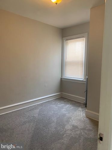 5927 4 St, Philadelphia PA 19140-2416 exterior