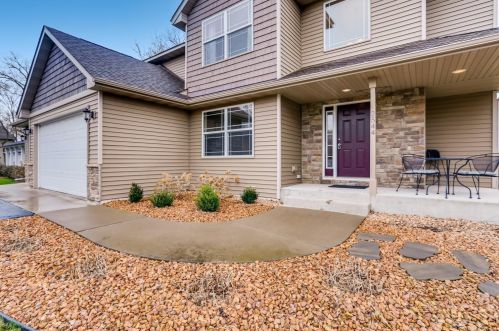 2544 Meadow Oak Ln, Monticello, MN 55362-9595
