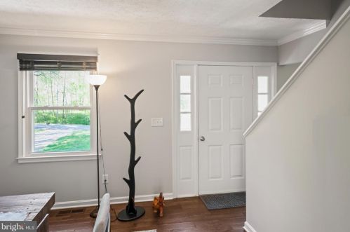 19190 Hidden Ln, Jeffersonton, VA 22724-2026