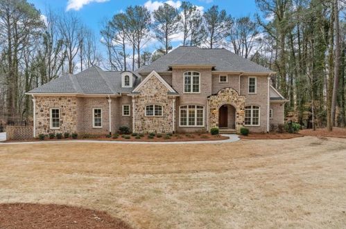 8201 Hewlett Rd, Atlanta, GA 30350-3504