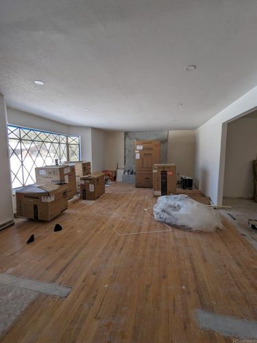 2070 Un Dr, Aurora CO 80015-6600 exterior