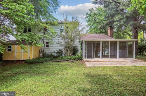 2417 Laurelwood Ter, Silver Spring MD 20905-6419 exterior