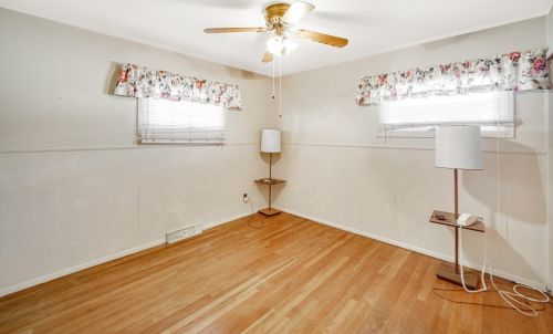 212 Virginia St, Hobart IN  46342-5884 exterior