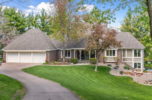 10320 Heidi Ln, Chaska, MN 55318-9516