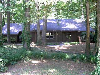2545 Sandy Ct, Marietta, GA 30066-4724