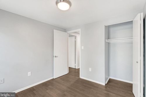 9919 Coffer Woods Rd, Springfield VA  22015-2903 exterior