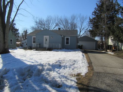 1109 Birch St, Barrington Hills, IL 60156