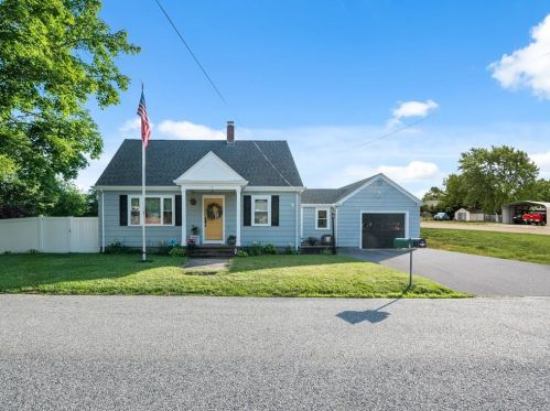 17 Baltimore Ave, Warren, RI 02885-1116