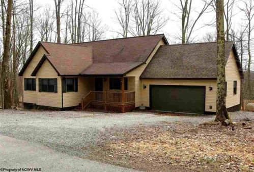 170 Columbine Cir, Corinth, WV 26764-3034
