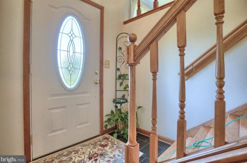 945 Cranes Gap Rd, Carlisle PA  17013-9677 exterior