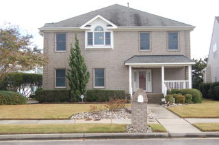 9570 Bay Pt Dr, Norfolk VA  23518-2033 exterior