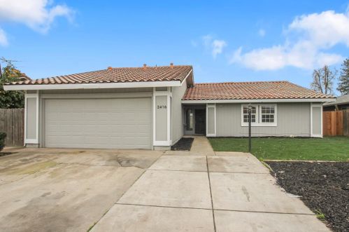 2416 Sussex Ave, Modesto, CA 95358-1047