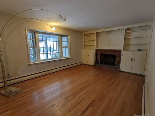 95 Sunrise Dr, Torrington, CT 06790-5849