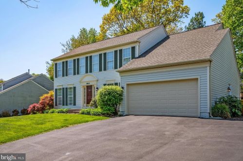 8014 Middlebury Dr, Riviera Beach, MD 21122-3257