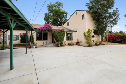 11601 Oak Creek Dr, Lakeside, CA 92040-1027