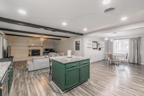 7100 Martha Ln, Fort Worth TX  76112-5306 exterior