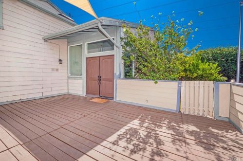 3240 Gibraltar Dr, Riverside, CA 92506-2135