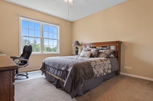 816 Mark Ln, Pingree Grove IL  60140-8278 exterior