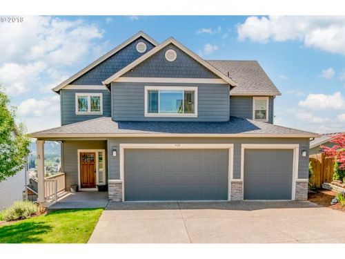 920 Wheeler Cir, Estacada, OR 97023-8860