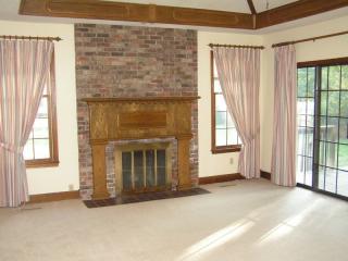 3192 Berkeley St, Springfield MO  65807-3188 exterior