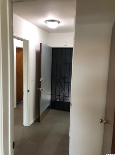 510 Ruberta Ave, Glendale, CA 91201-2709