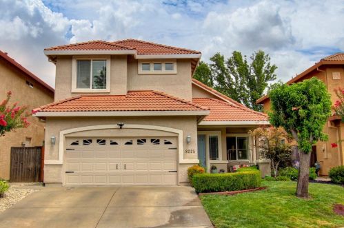 8225 Ashcrest Ln, Fair Oaks, CA 95628-2675