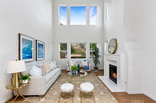 16849 Ridge Cliff Dr, Riverside CA  92503-0251 exterior