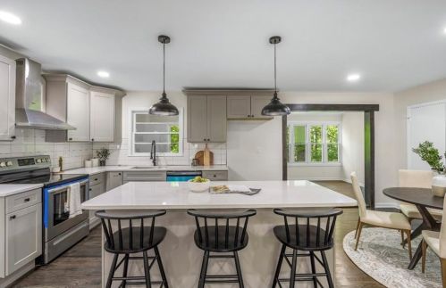 2552 Dorothy Dr, Marietta, GA 30008-4552