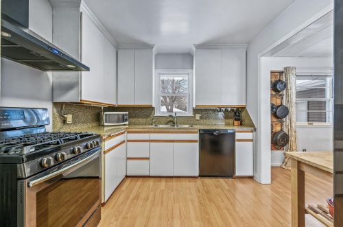 2814 Dellwood Ave, Saint Paul MN  55113-1827 exterior