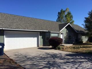 2322 Indian Ave, Eagle Crest, OR 97756-8090