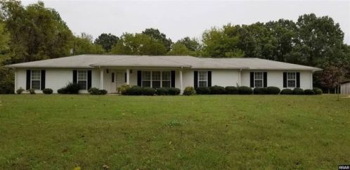 658 Richardson Rd, Dresden, TN 38225-2148