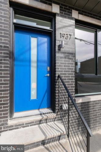 1937 4 St, Philadelphia PA 19140-2417 exterior