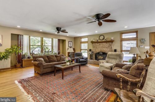 611 Bryants Nursery Rd, Silver Spring MD 20905-3839 exterior